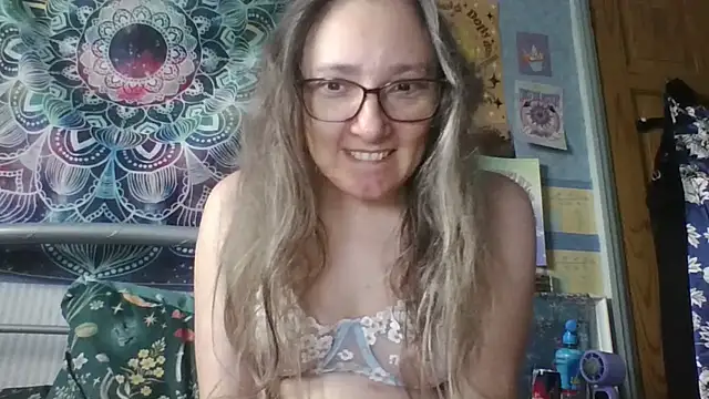 Izzylove47 – Live XXX-chat