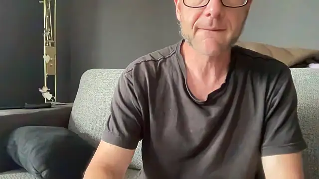 XXX chat uživo modela o_florian_o1