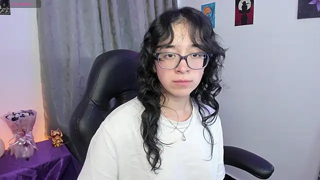 Chatroom XXX en direct de indra_cam