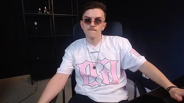 FelixStarkk Live XXX Chat