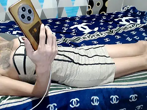 Chat XXX ao vivo de Trish_CurveCock