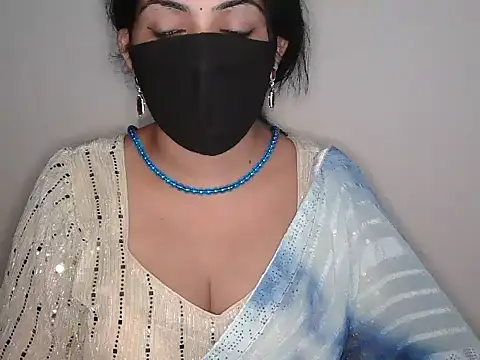 Reddy_Trisha Adlı Modelin Canlı XXX Sohbeti