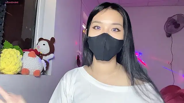 Tieu-May Live XXX-Chat
