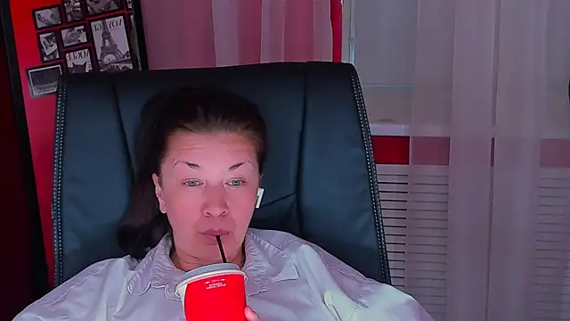 AnaMills Live XXX-Chat