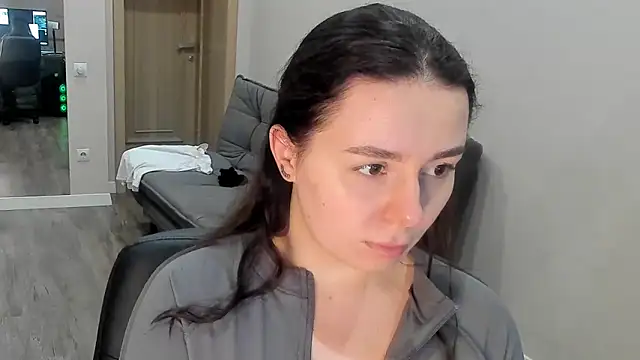 Di_na_Bell Chat XXX live