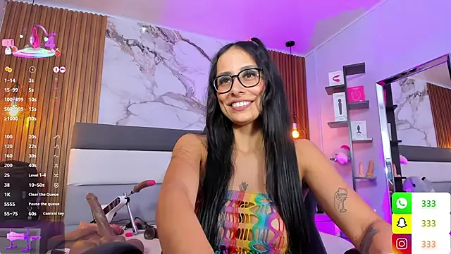 LIA_ROUX1's Live XXX Chat