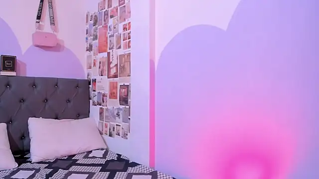 violeta_blaze1 Chat XXX live