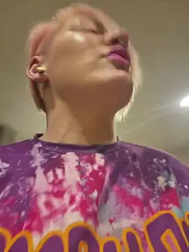 PinkTheHawk Live XXX-chat