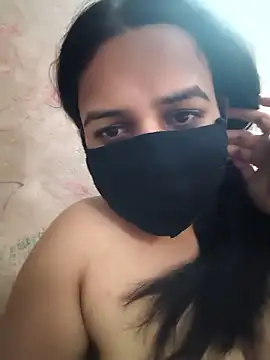Pokazy przed kamerką – REENA-STRIP