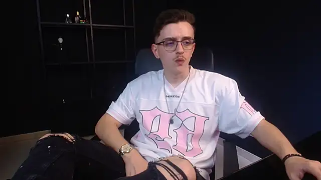 FelixStarkk's Live XXX Chat