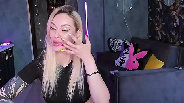 Blckmirrorr élő XXX-chatje