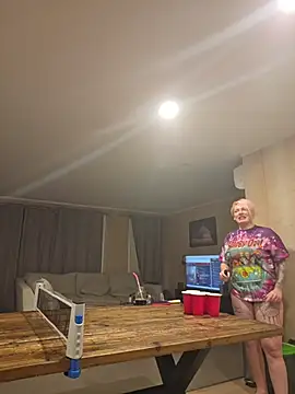 PinkTheHawk's Live XXX Chat