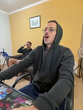 MeladoDiMel Adlı Modelin Canlı XXX Sohbeti
