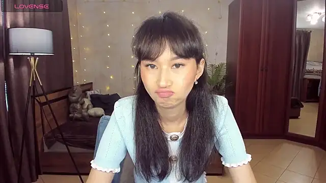 SheilaRare – Naživo XXX chat