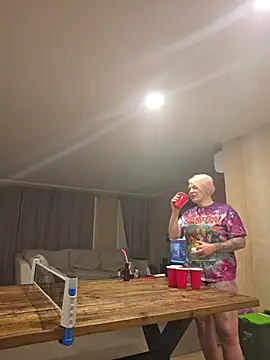 PinkTheHawk Live XXX-chat