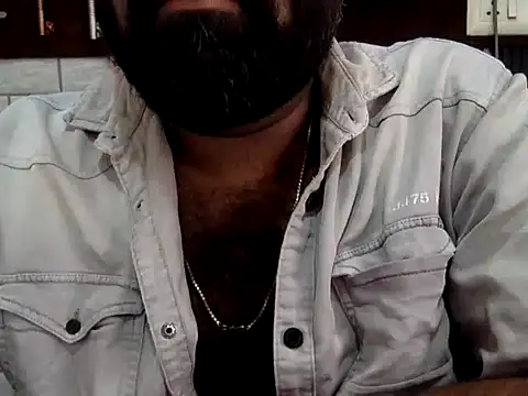 Chatroom XXX en direct de Daddywild