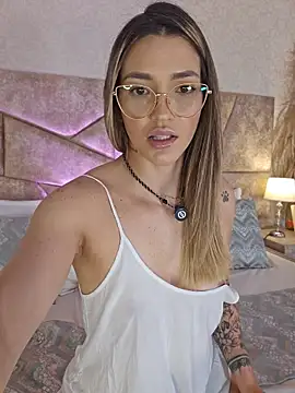 XXX chat uživo modela ClaradelMar