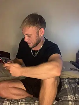 Weestud94 live XXX chat