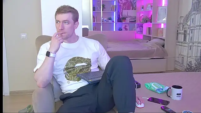 EthanPinkman Live XXX-Chat