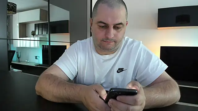 DravenPeak's Live XXX Chat