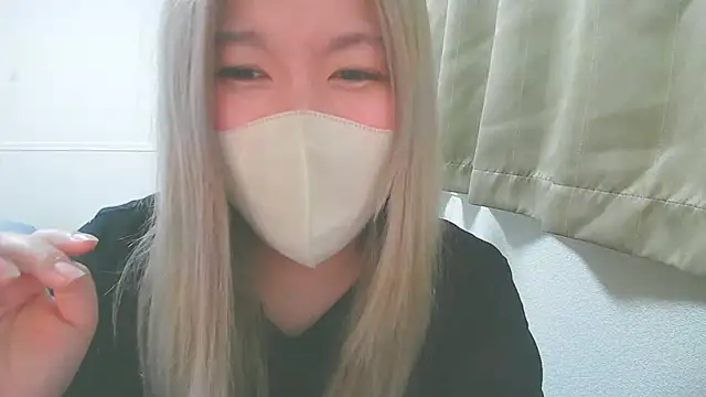 Remi_officialのライブXXXチャット