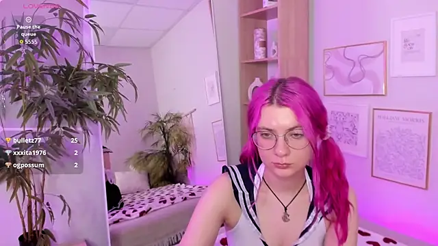 Chat XXX en directo de RoxySun_