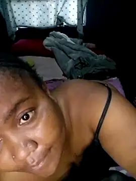 Chat +18 de ChubbyMidgetxxx19 ao vivo
