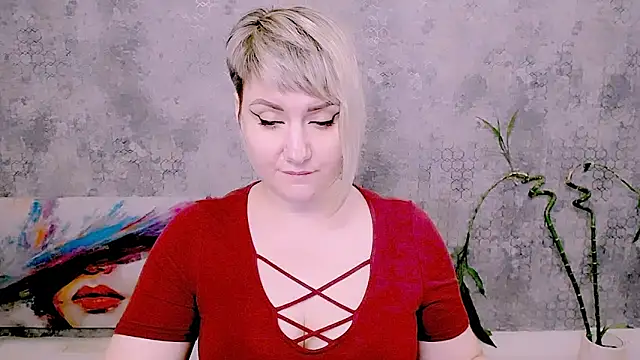 Chat +18 de Djullia ao vivo