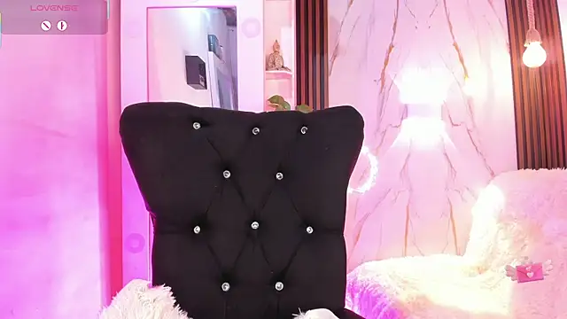 Chat XXX en directo de Agatha210