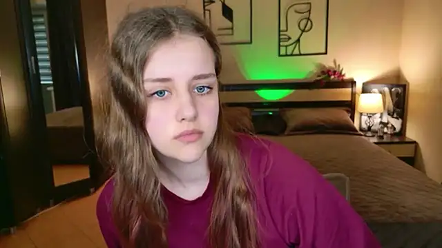 LilaClever Adlı Modelin Canlı XXX Sohbeti