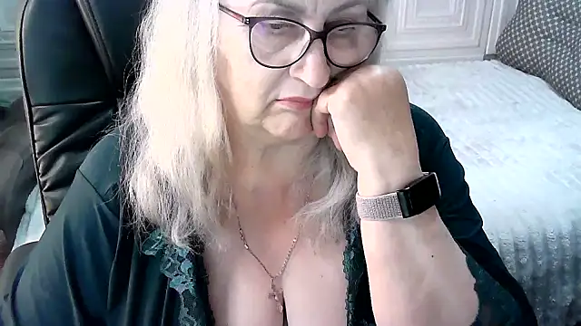 LolkaAlyss live XXX chat