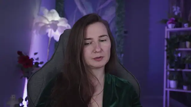Chat +18 de Golden_Dragon ao vivo