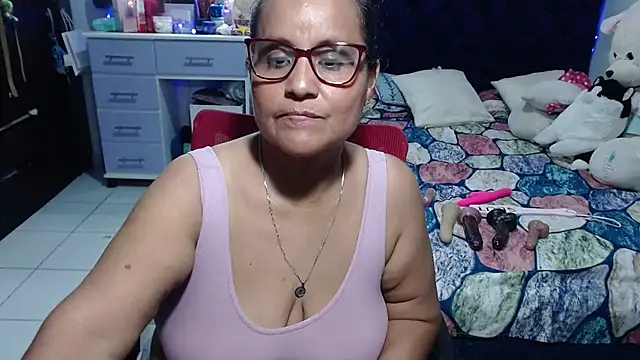 pervert_mommy_'s Live XXX Chat