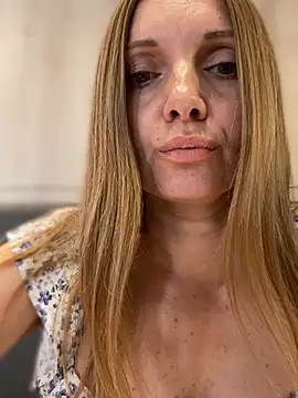miss_darsi Adlı Modelin Canlı XXX Sohbeti