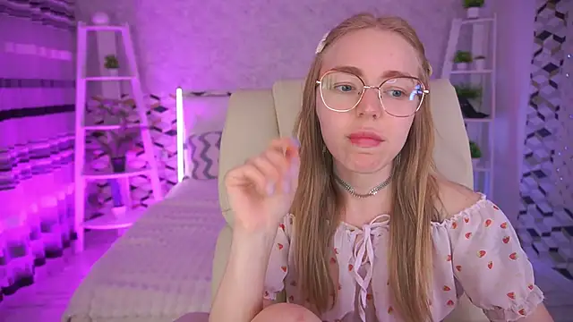 EmilySunshineSのライブXXXチャット