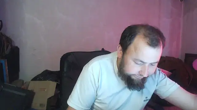 BIG-COCK-OMG Adlı Modelin Canlı XXX Sohbeti