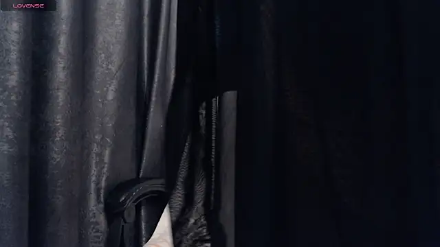LadyAverrySquirt11 即時 XXX 聊天