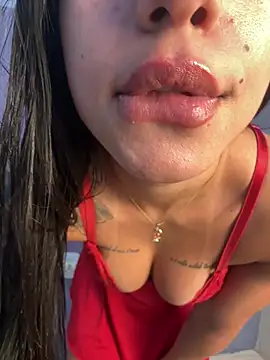 Elamesmamorena's Live XXX Chat
