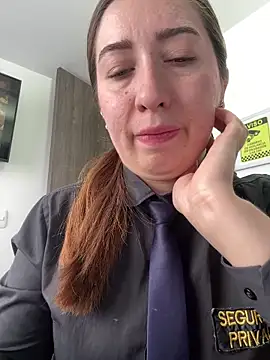 suzy-111 Adlı Modelin Canlı XXX Sohbeti