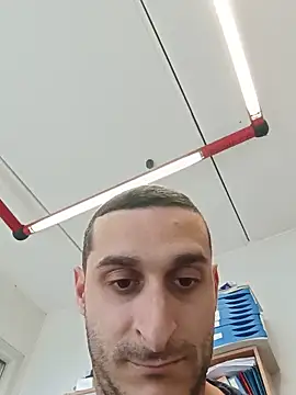 gabry21e5 Adlı Modelin Canlı XXX Sohbeti