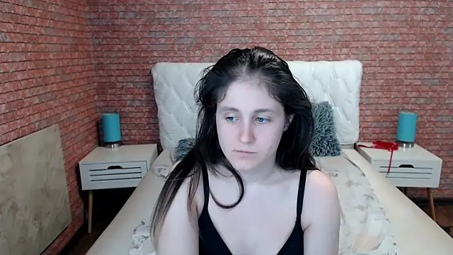 Holliy_Cooper Chat XXX live
