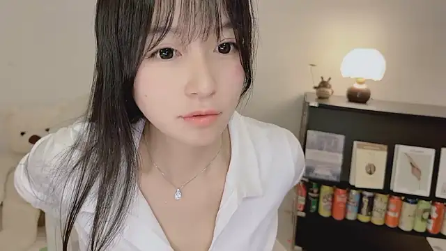 OnechestnutのライブXXXチャット