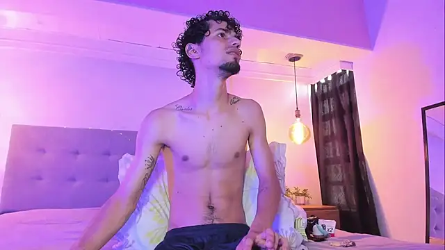 MichaelEvanss_ XXX чат на живо