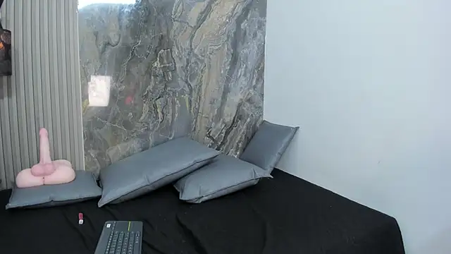 دردشة ScarletDollxxx الجنسية المباشرة
