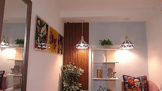 _Lucy_Grey_ Adlı Modelin Canlı XXX Sohbeti
