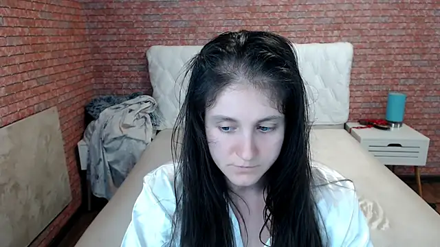 Holliy_Cooper Chat XXX in diretta