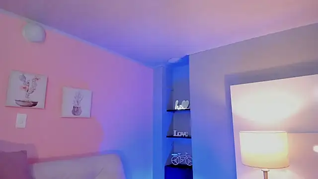 Dasha_Rouse1's Webcam Show