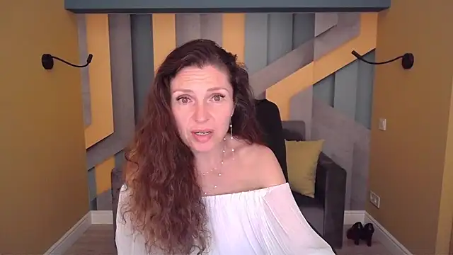 EllaLong live XXX chat