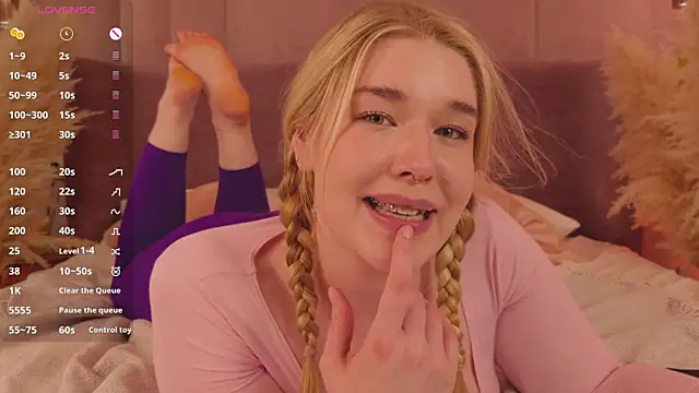 دردشة Smiley_Mia الجنسية المباشرة