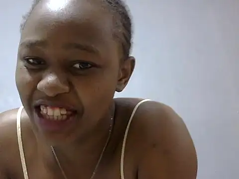 Chat +18 de Petite_Ebony10 ao vivo